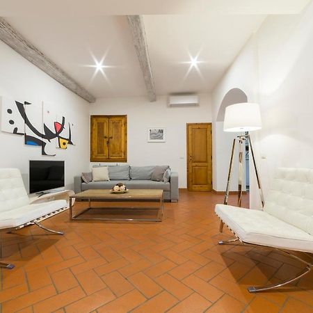 Santa Maria Novella 6 sleeps near the central station Firenze Esterno foto