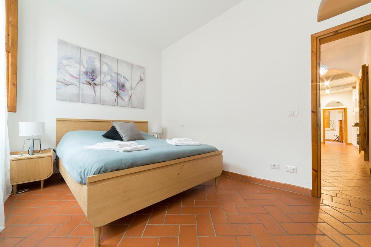 Santa Maria Novella 6 sleeps near the central station Firenze Esterno foto